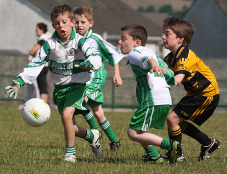 Action from the under 8 blitz against Saint Eunan.