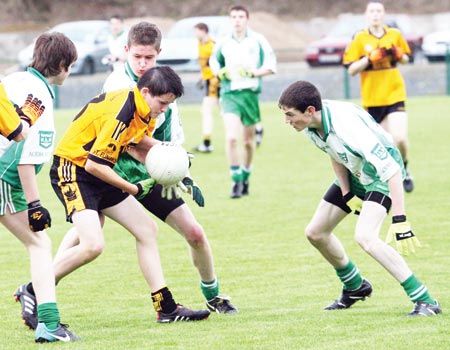 Action from the 2010 u-16 county semi-final between Aodh Ruadh and Saint Eunan.