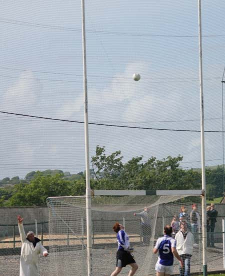 Action from the intermediate championship match against Fanad Gaels.