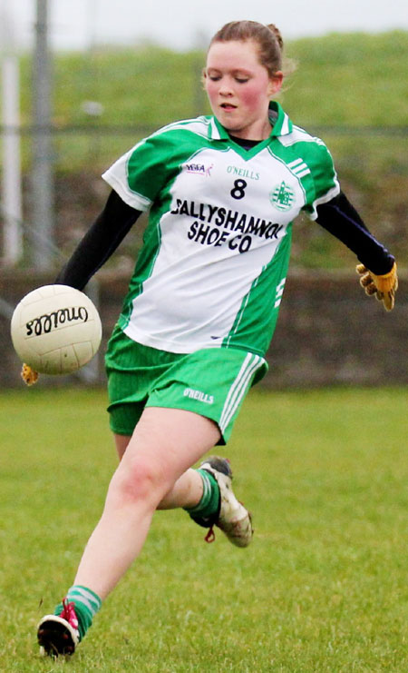 Action from the 2012 ladies under 14 match between Aodh Ruadh and Saint Naul's.