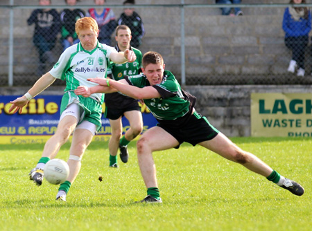 Action from the intermediate football championship match against Naomh Bríd.