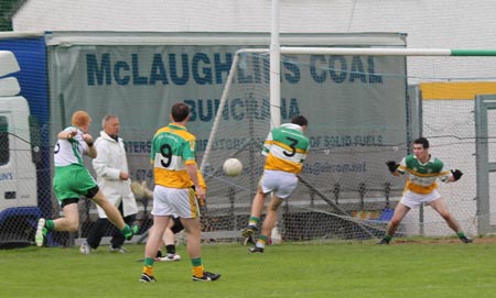 Action from the intermediate championship game between Aodh Ruadh and Buncrana.