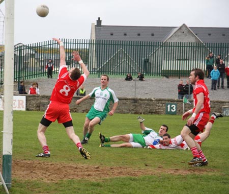 Division 2 action between the Aodh Ruadh v Killybegs.