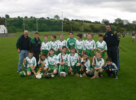 Aodh Ruadh under 12 team. Mentors Eddie Lynch, Peter Horan and John Rooney.